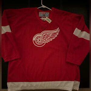 Dino Ciccarelli signed Jersey